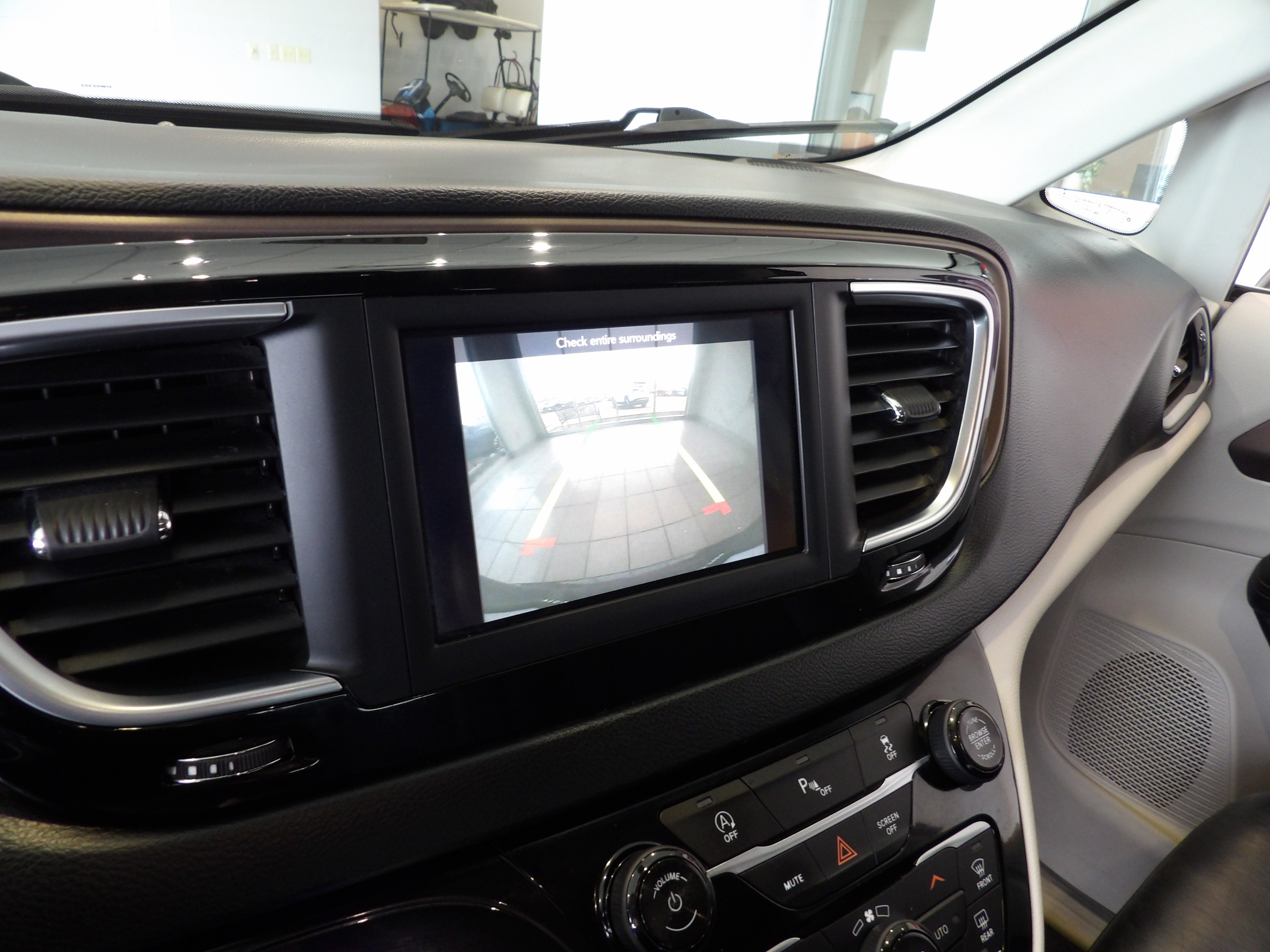 2019 Chrysler Pacifica Touring L