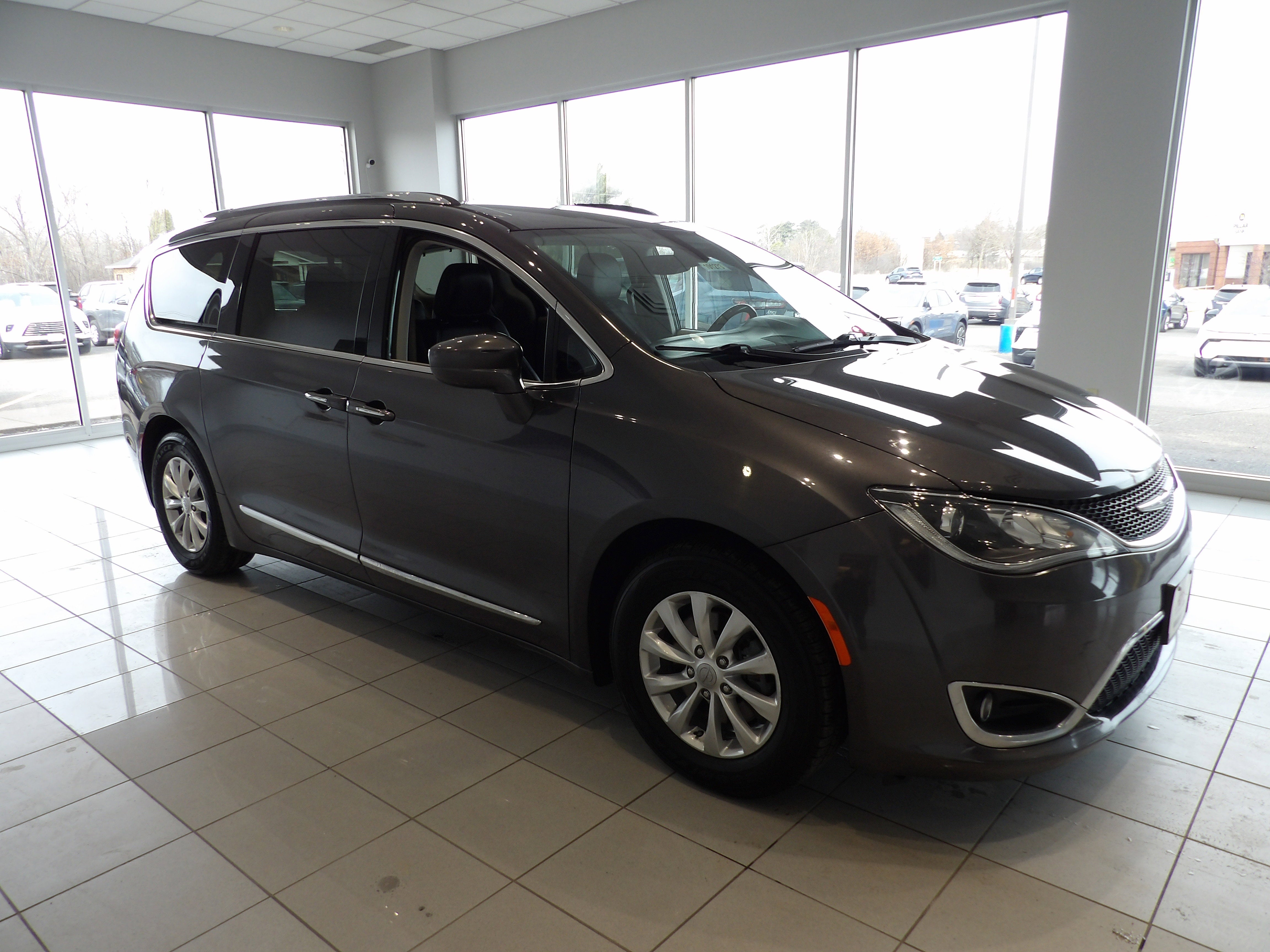 2019 Chrysler Pacifica Touring L
