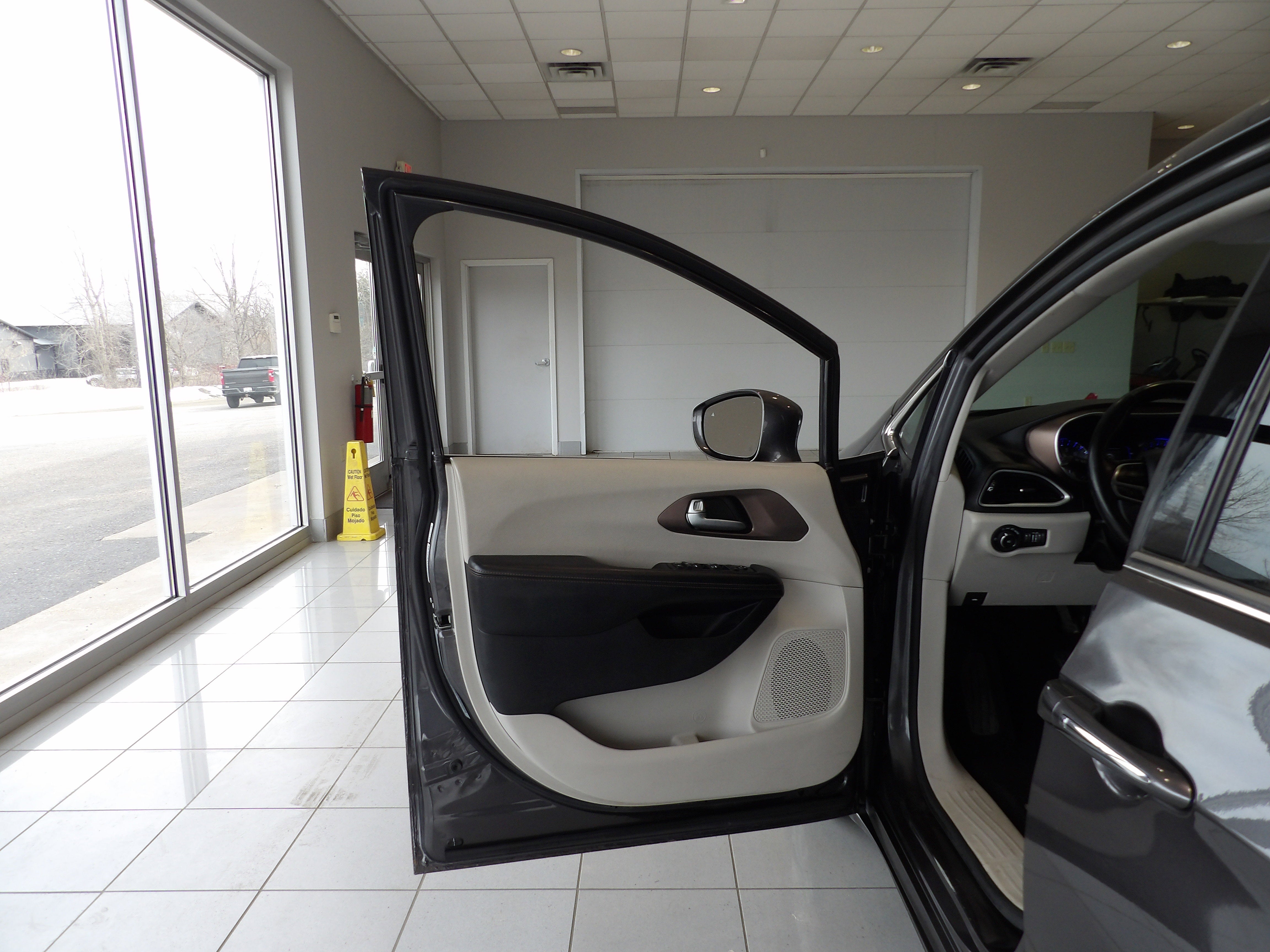 2019 Chrysler Pacifica Touring L