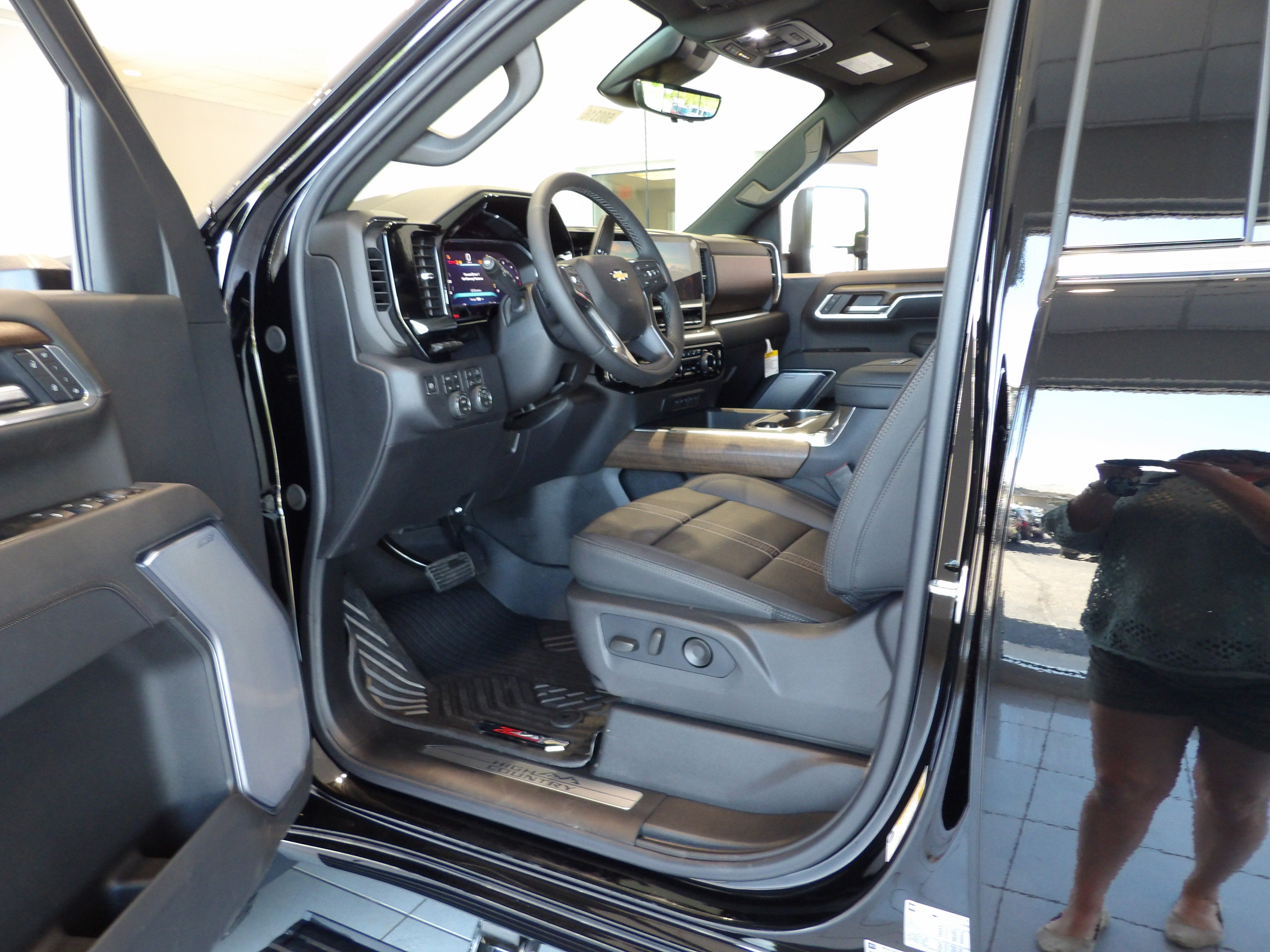 2026 Chevrolet Silverado 3500 HD High Country