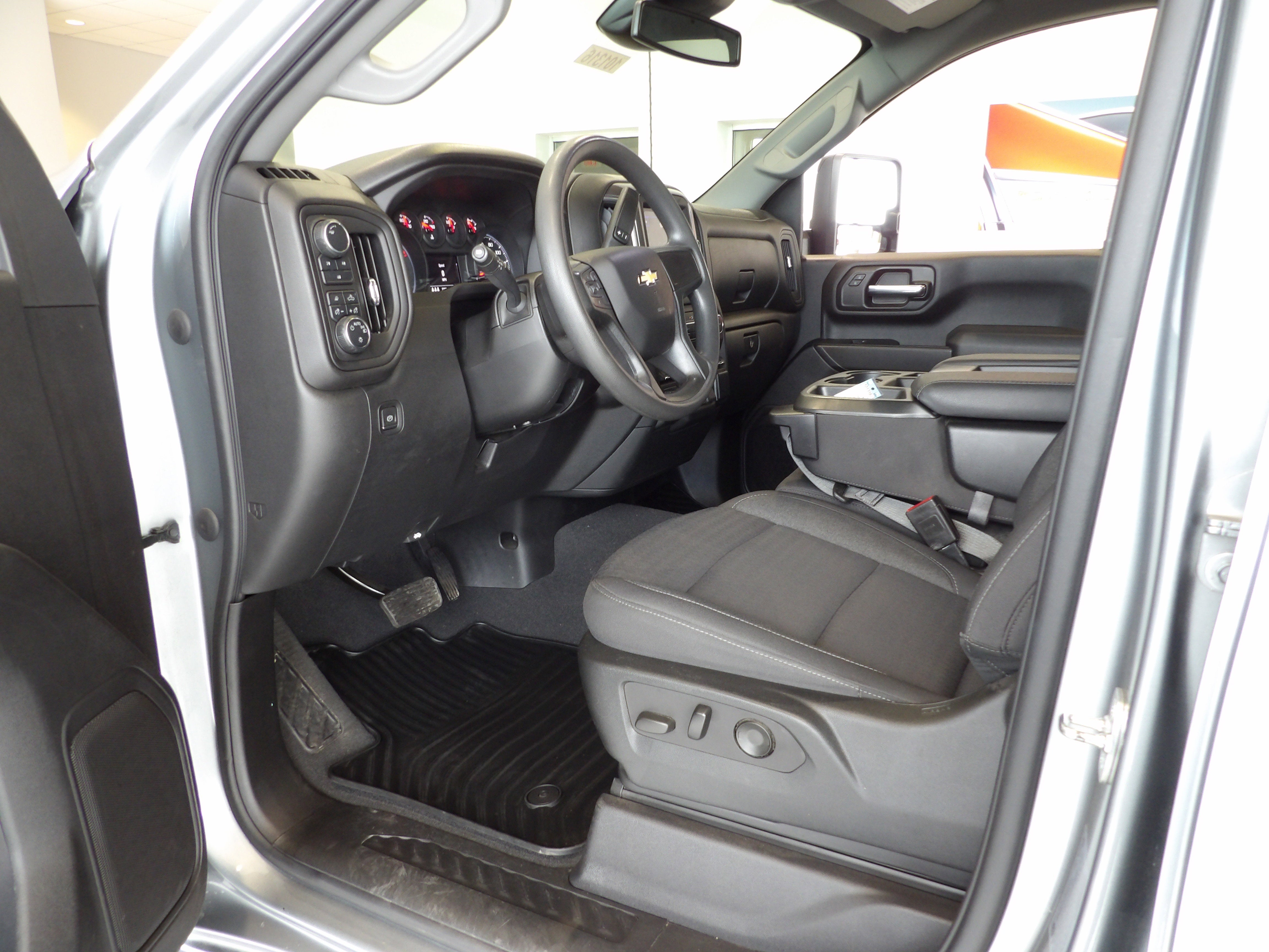2024 Chevrolet Silverado 2500 HD Custom