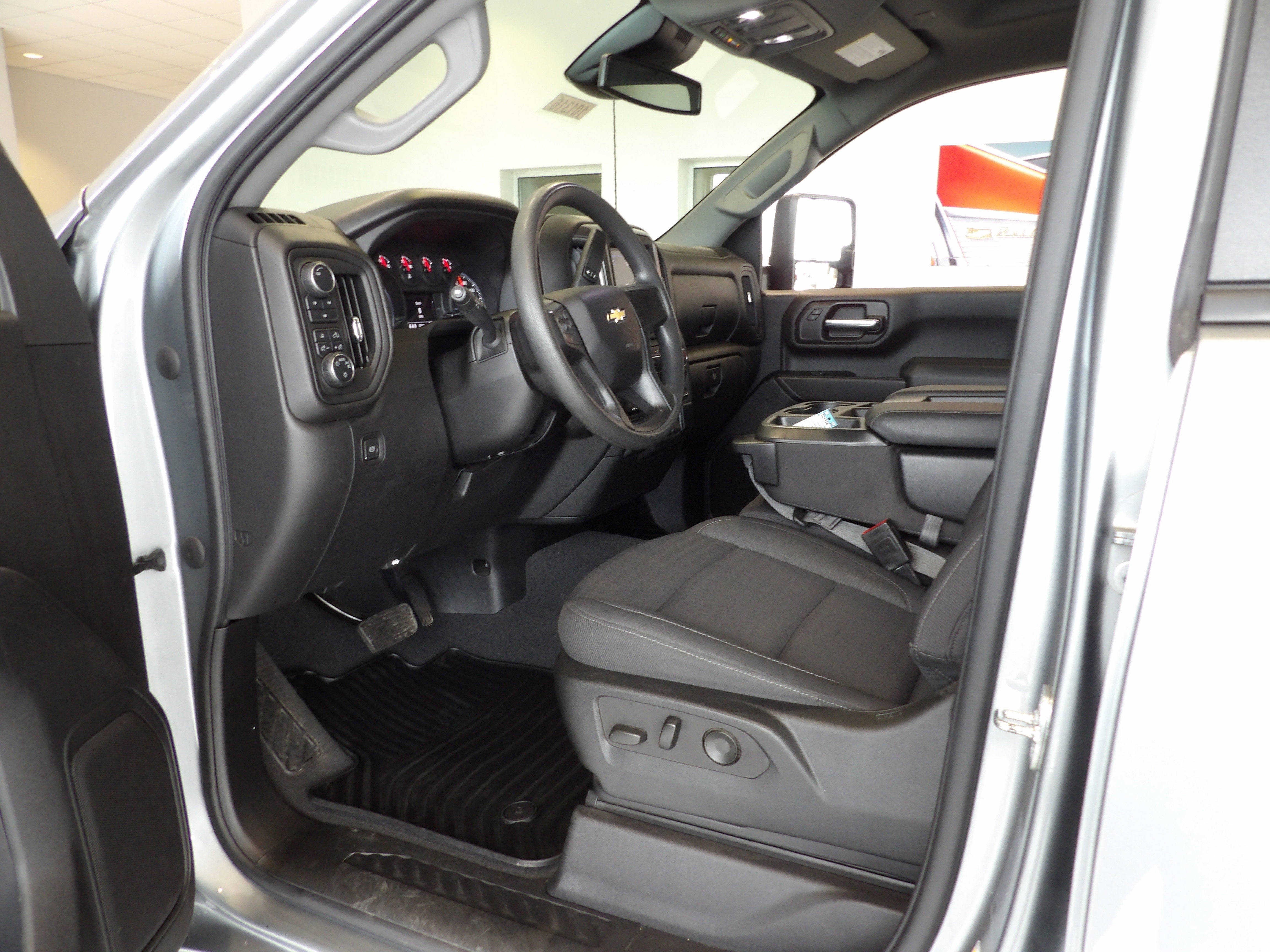 2024 Chevrolet Silverado 2500 HD Custom