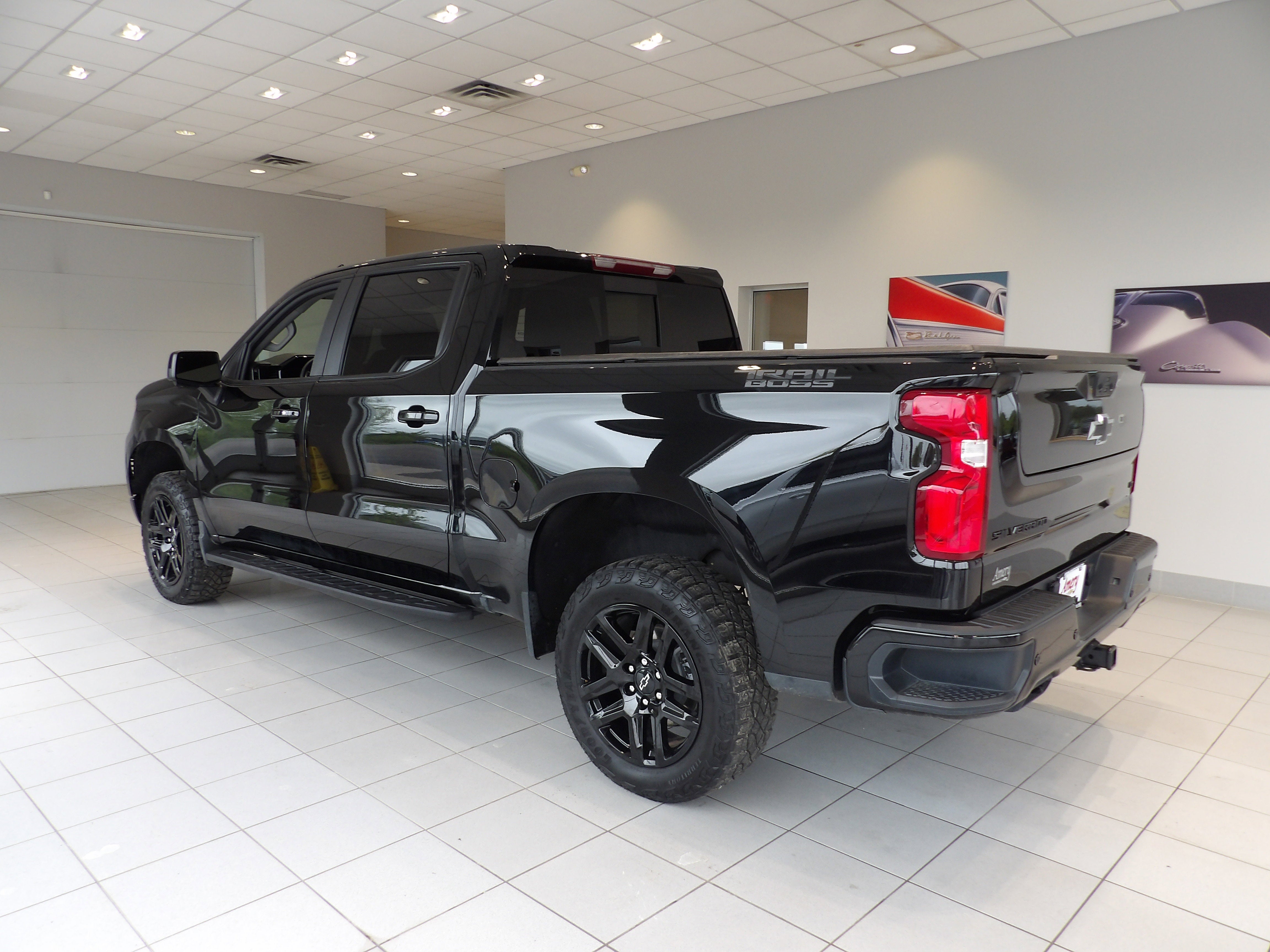 2025 Chevrolet Silverado 1500 LT Trail Boss