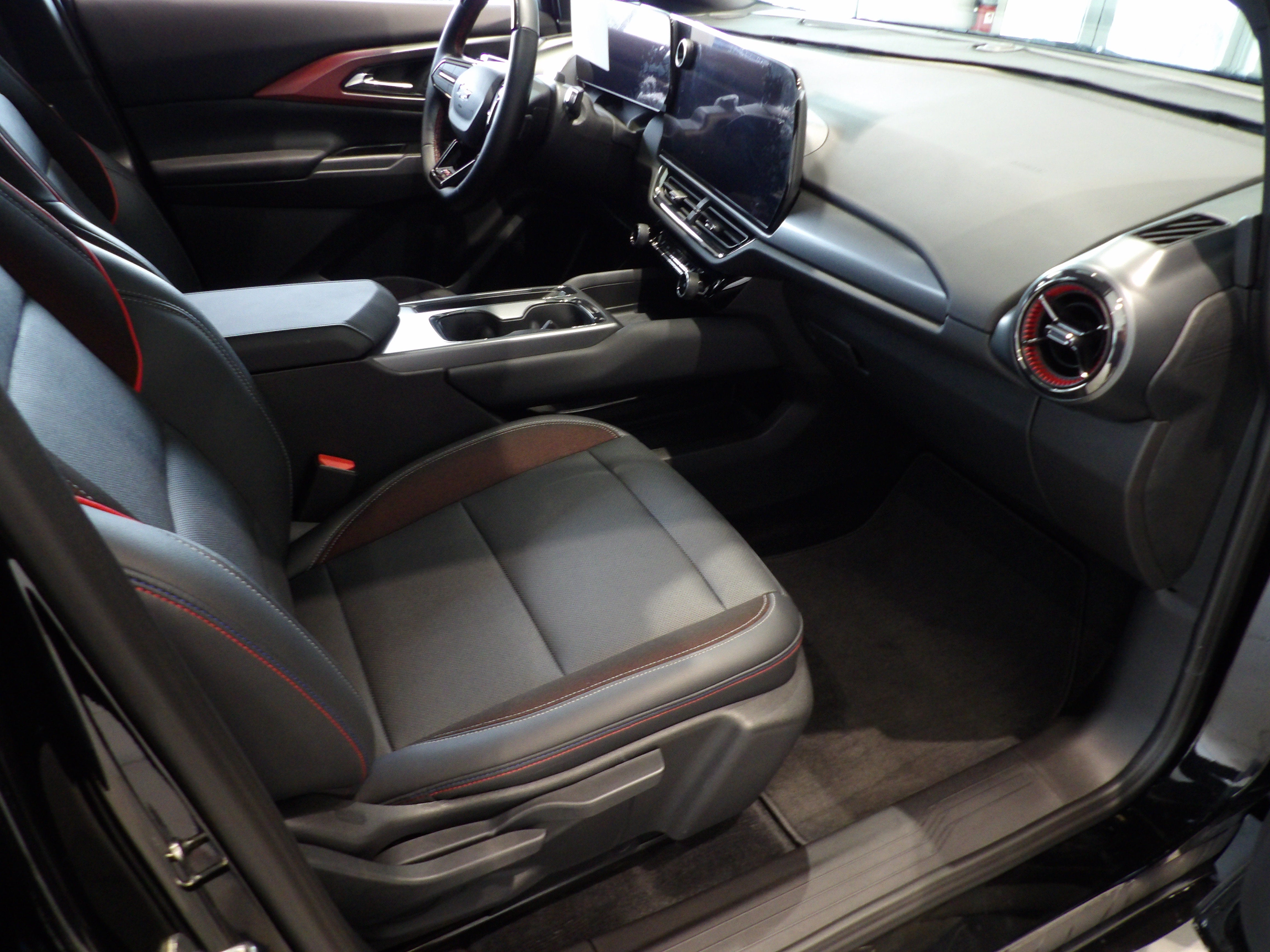 2024 Chevrolet Equinox EV RS