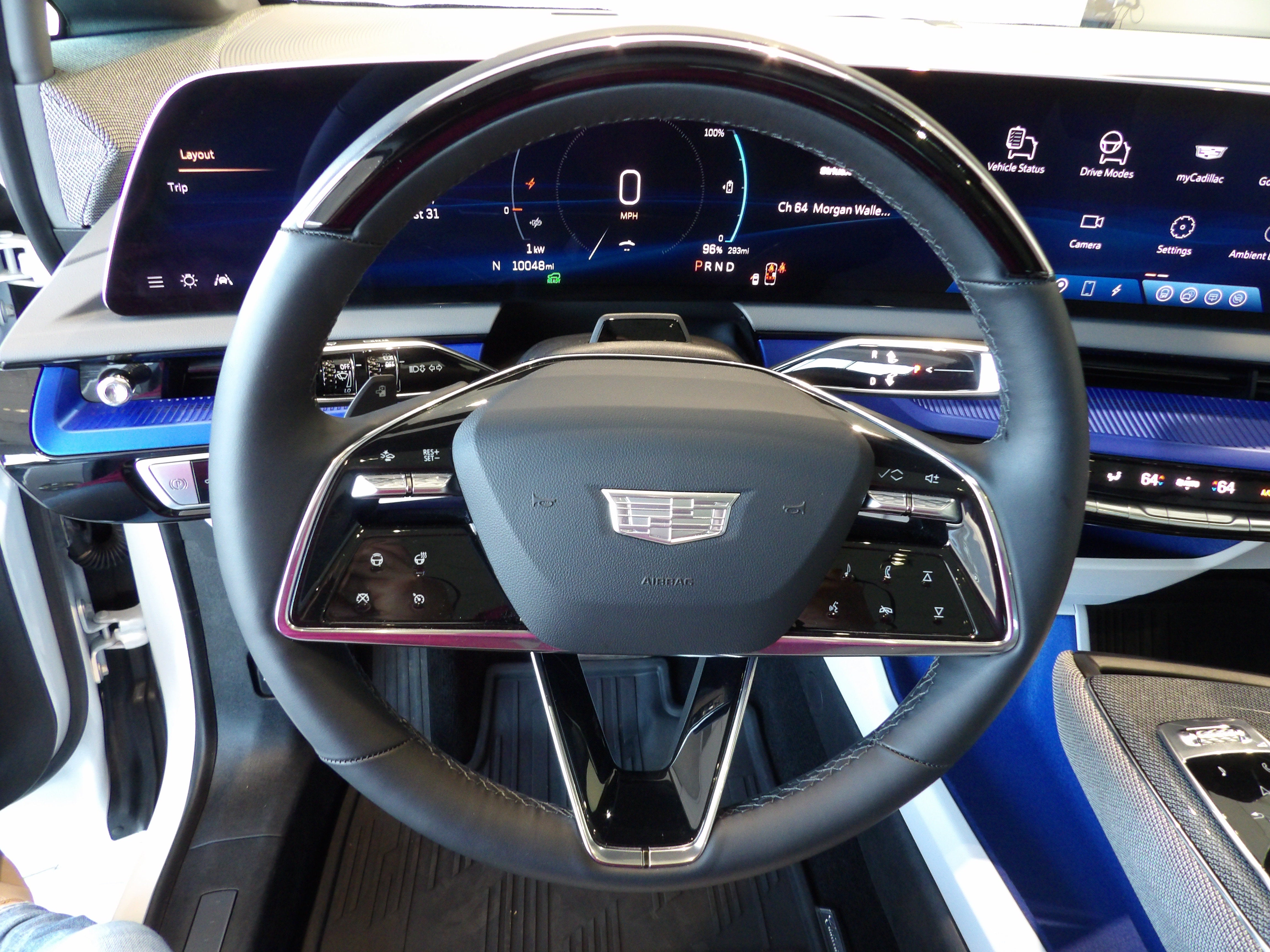 2025 Cadillac OPTIQ Luxury 1
