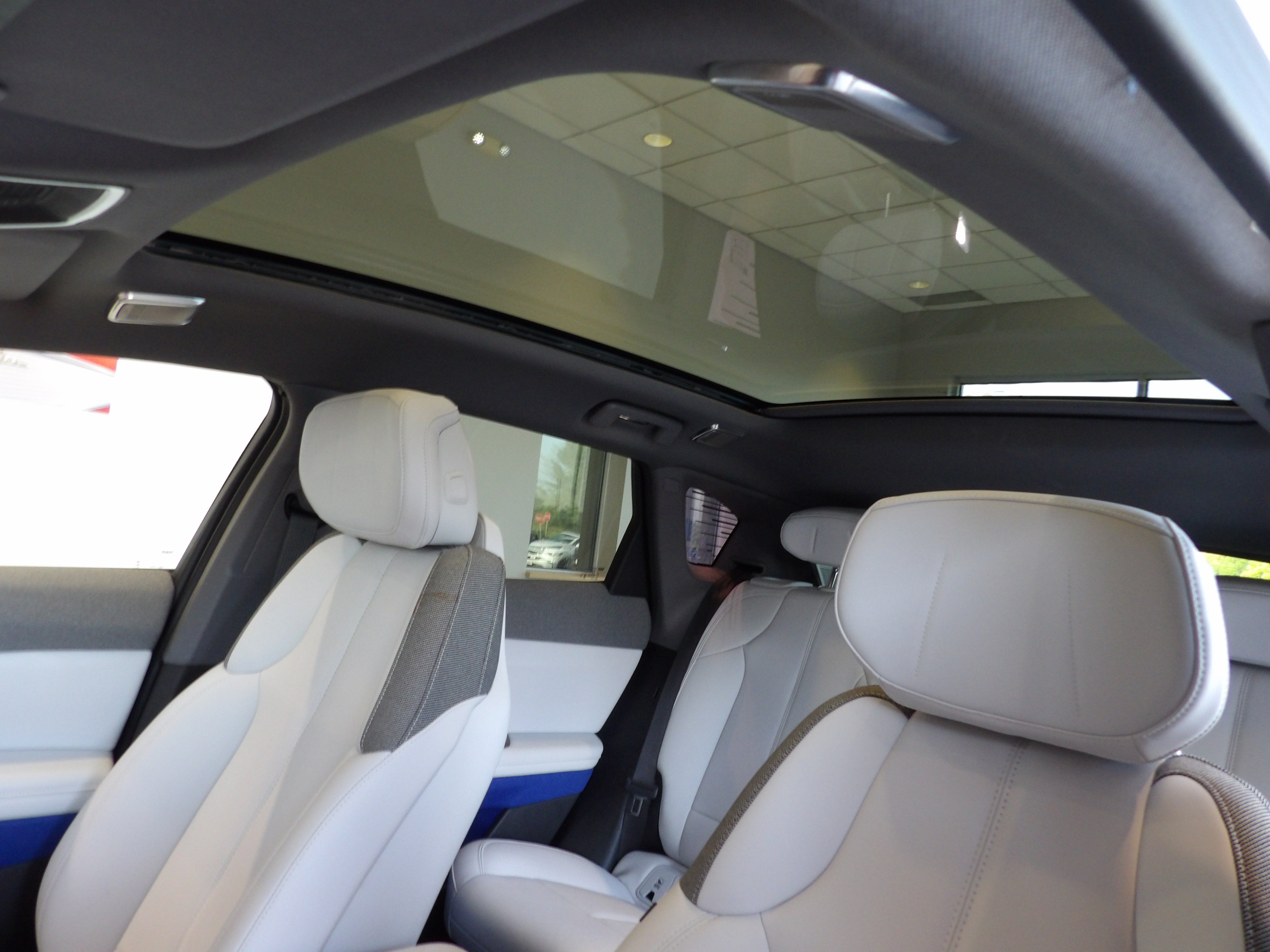 2025 Cadillac OPTIQ Luxury 1