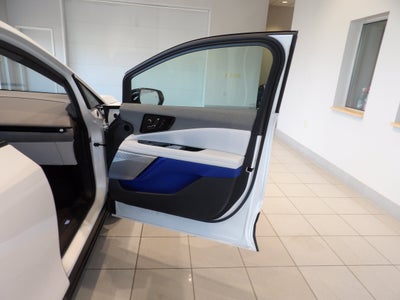 2025 Cadillac OPTIQ Luxury 1