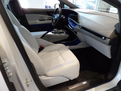 2025 Cadillac OPTIQ Luxury 1