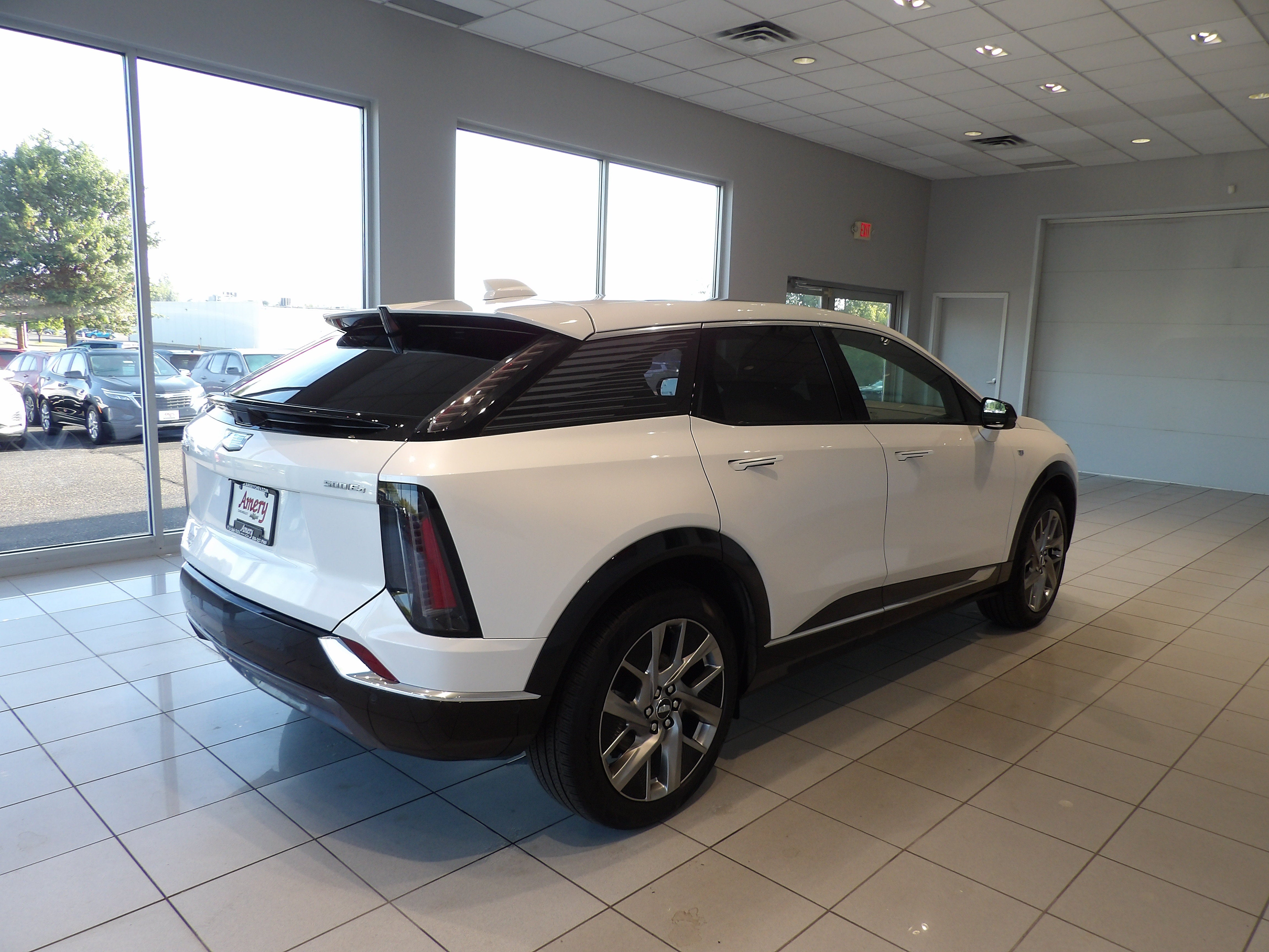 2025 Cadillac OPTIQ Luxury 1