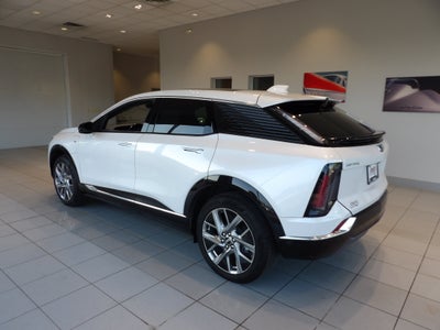 2025 Cadillac OPTIQ Luxury 1