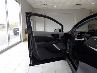 2025 Cadillac OPTIQ Luxury 2