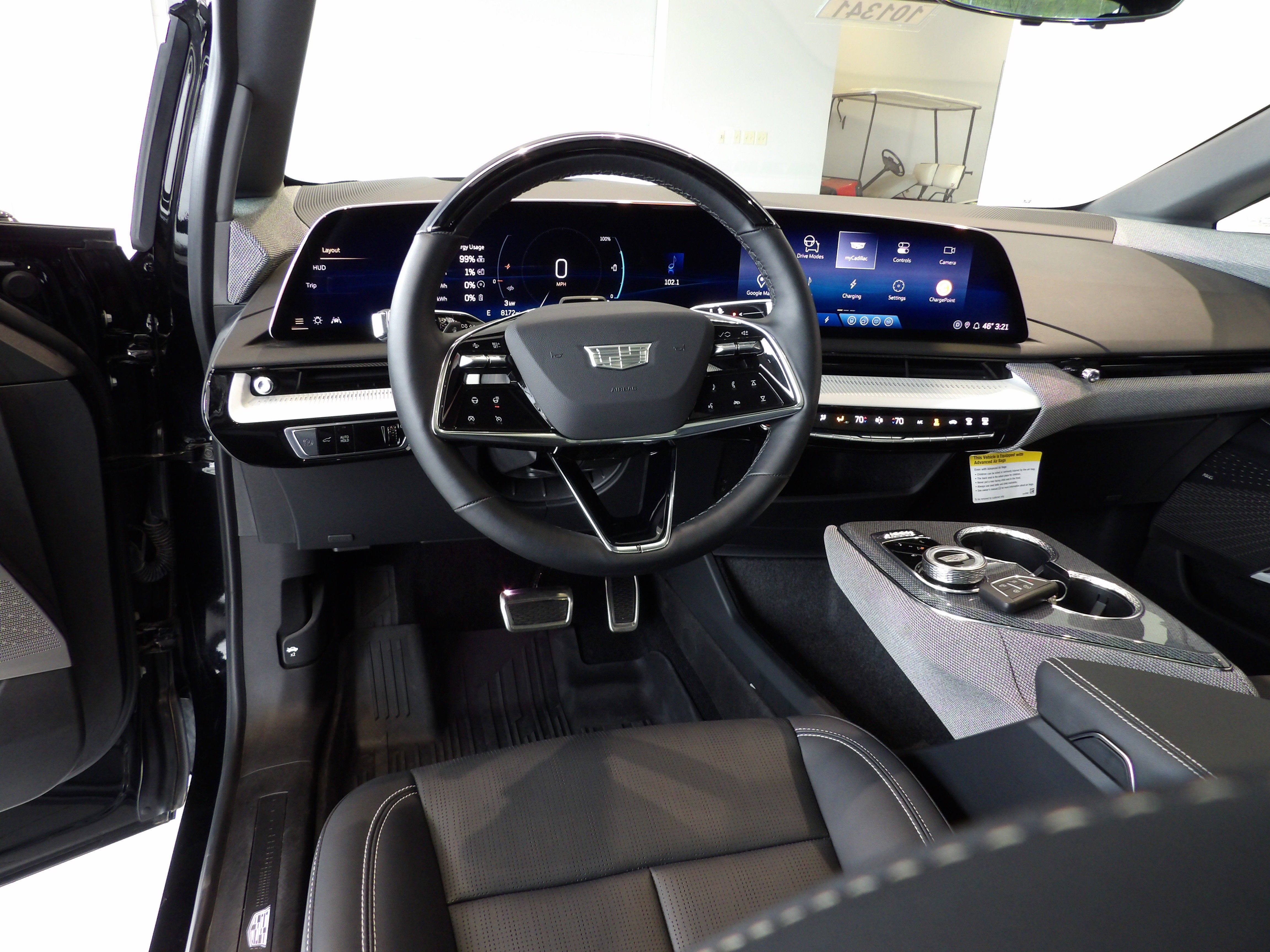 2025 Cadillac OPTIQ Luxury 2