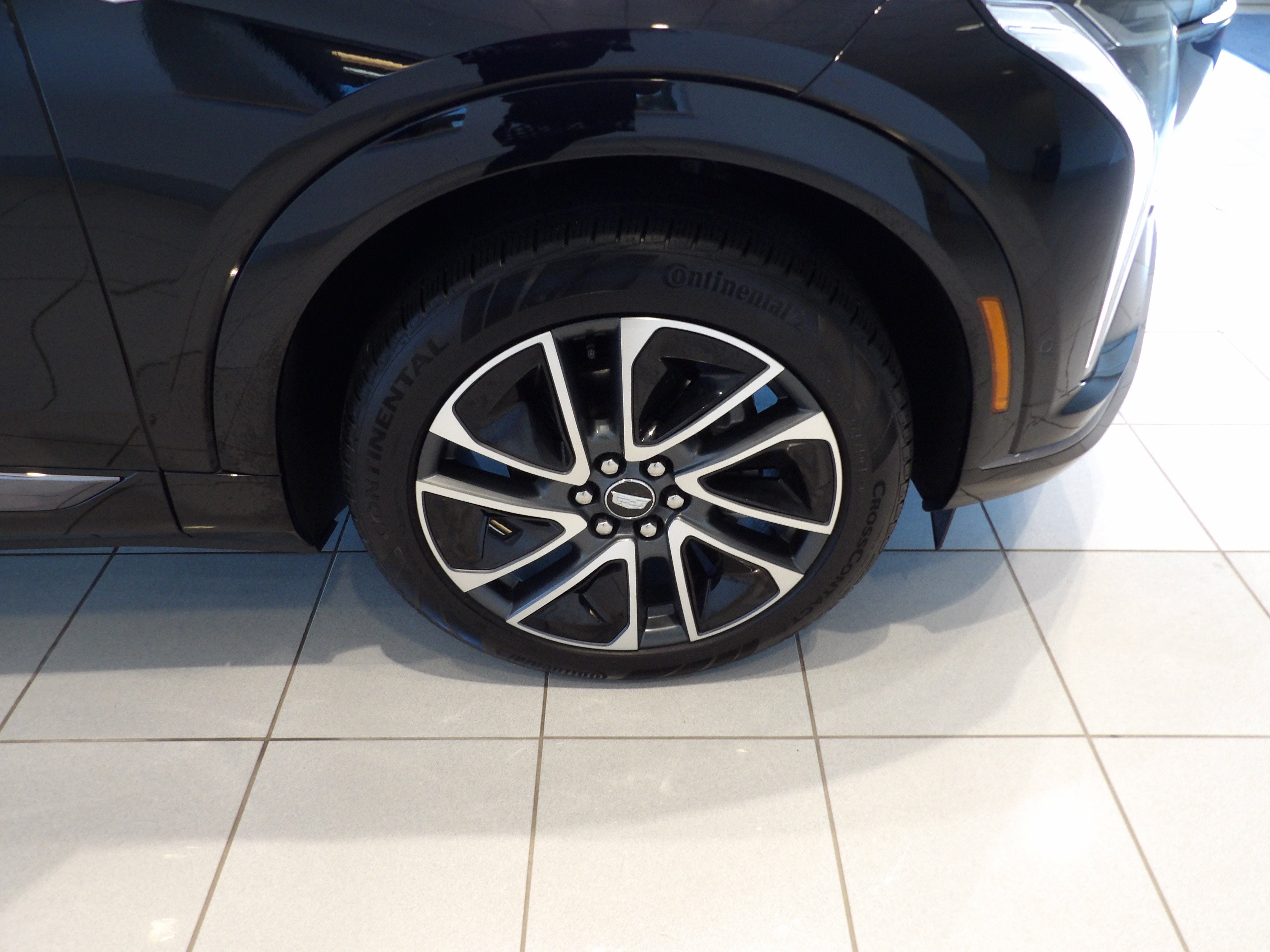 2025 Cadillac OPTIQ Sport 1
