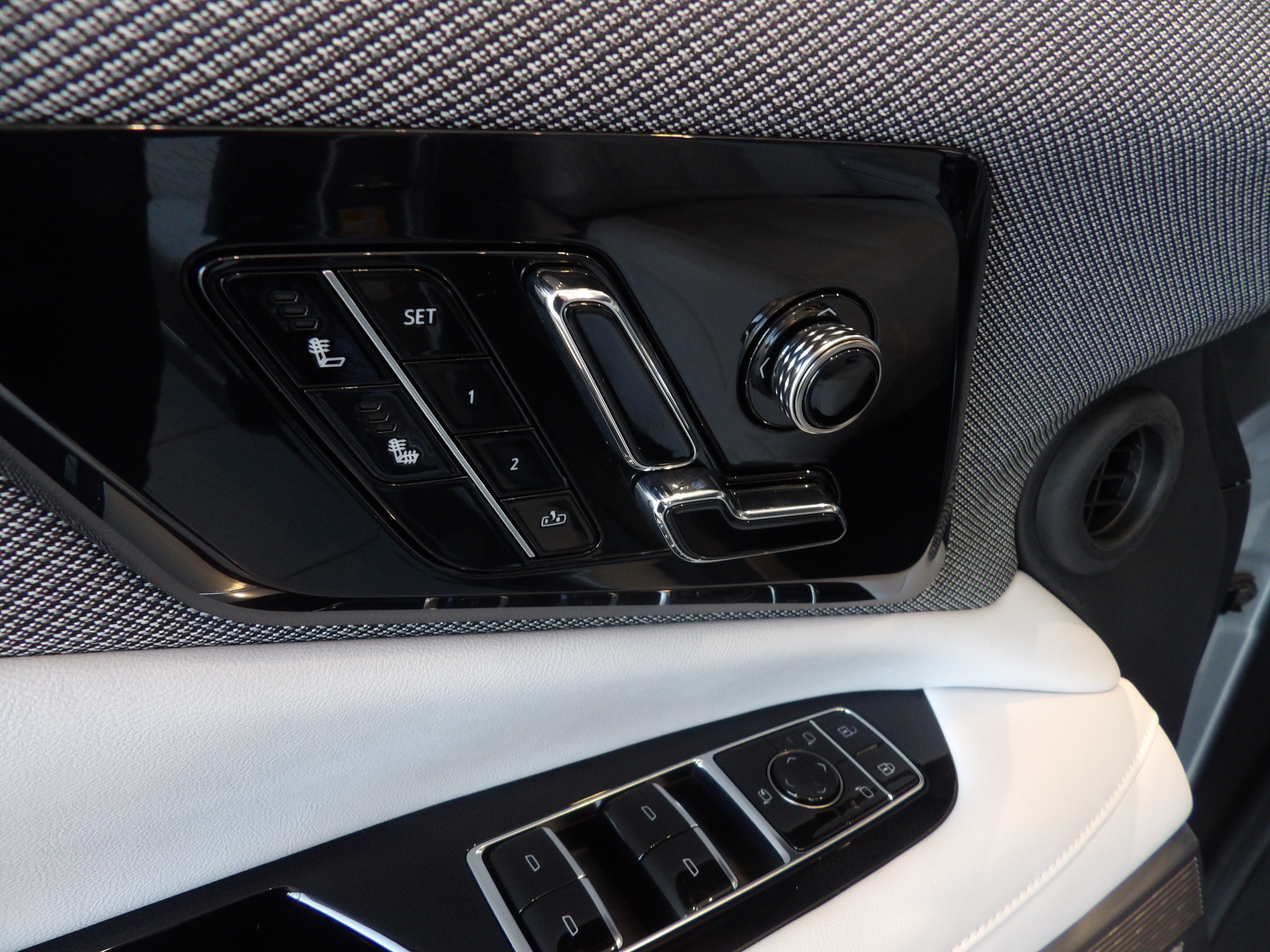 2025 Cadillac OPTIQ Sport 1