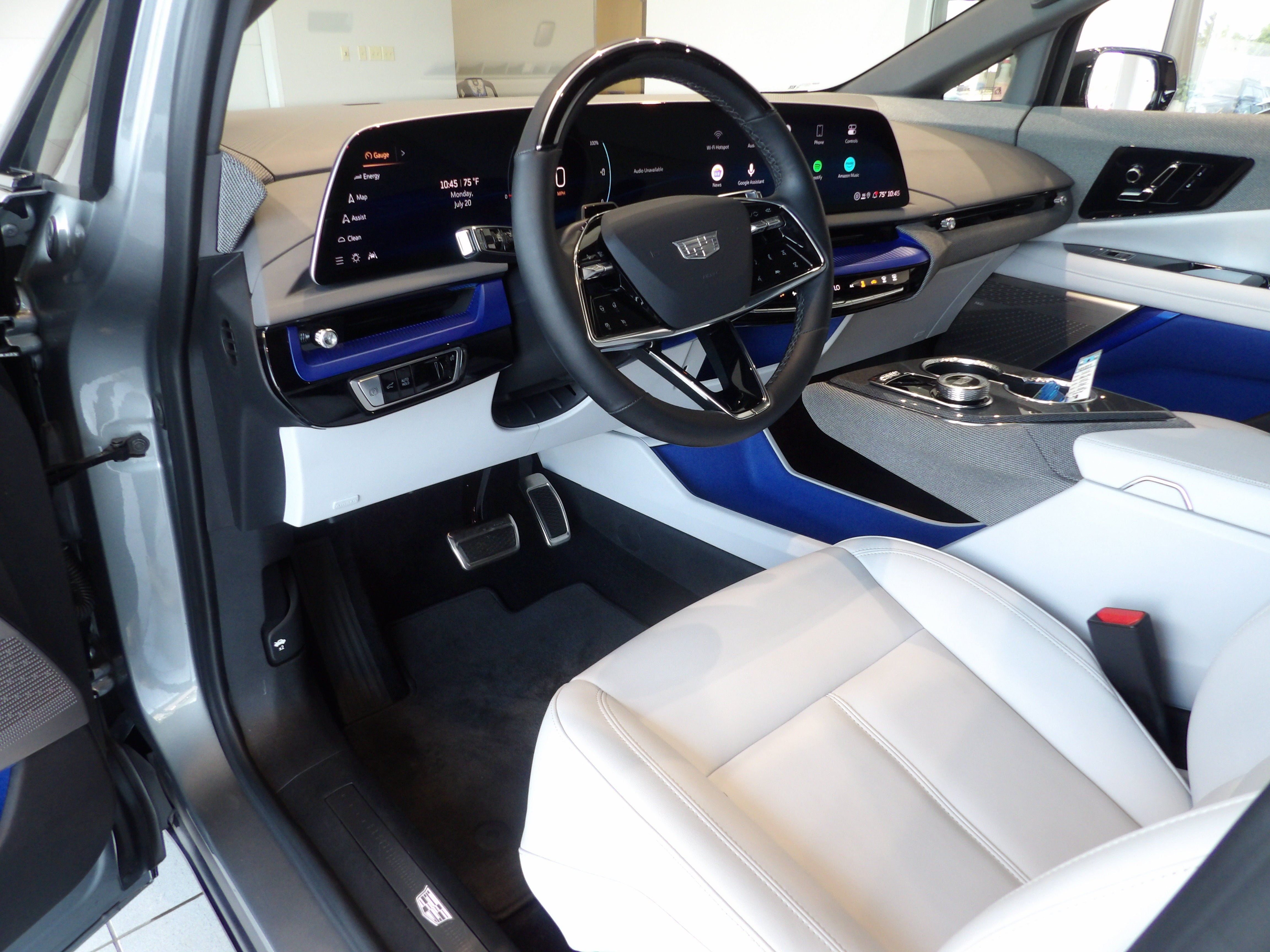 2025 Cadillac OPTIQ Sport 1