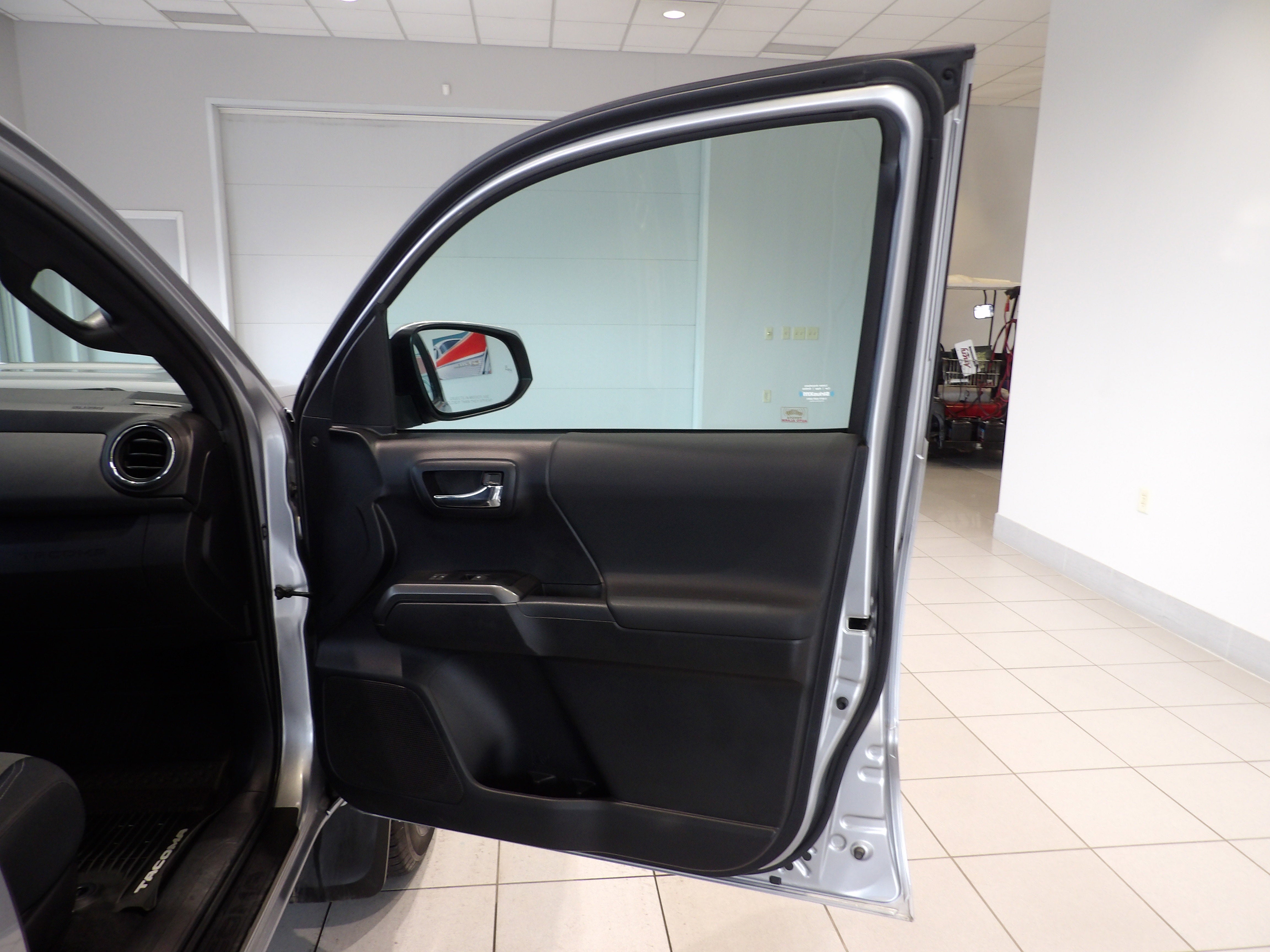 2020 Toyota Tacoma 4WD SR5