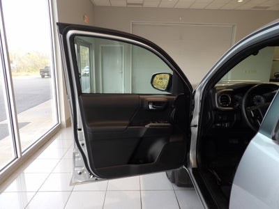 2020 Toyota Tacoma 4WD SR5