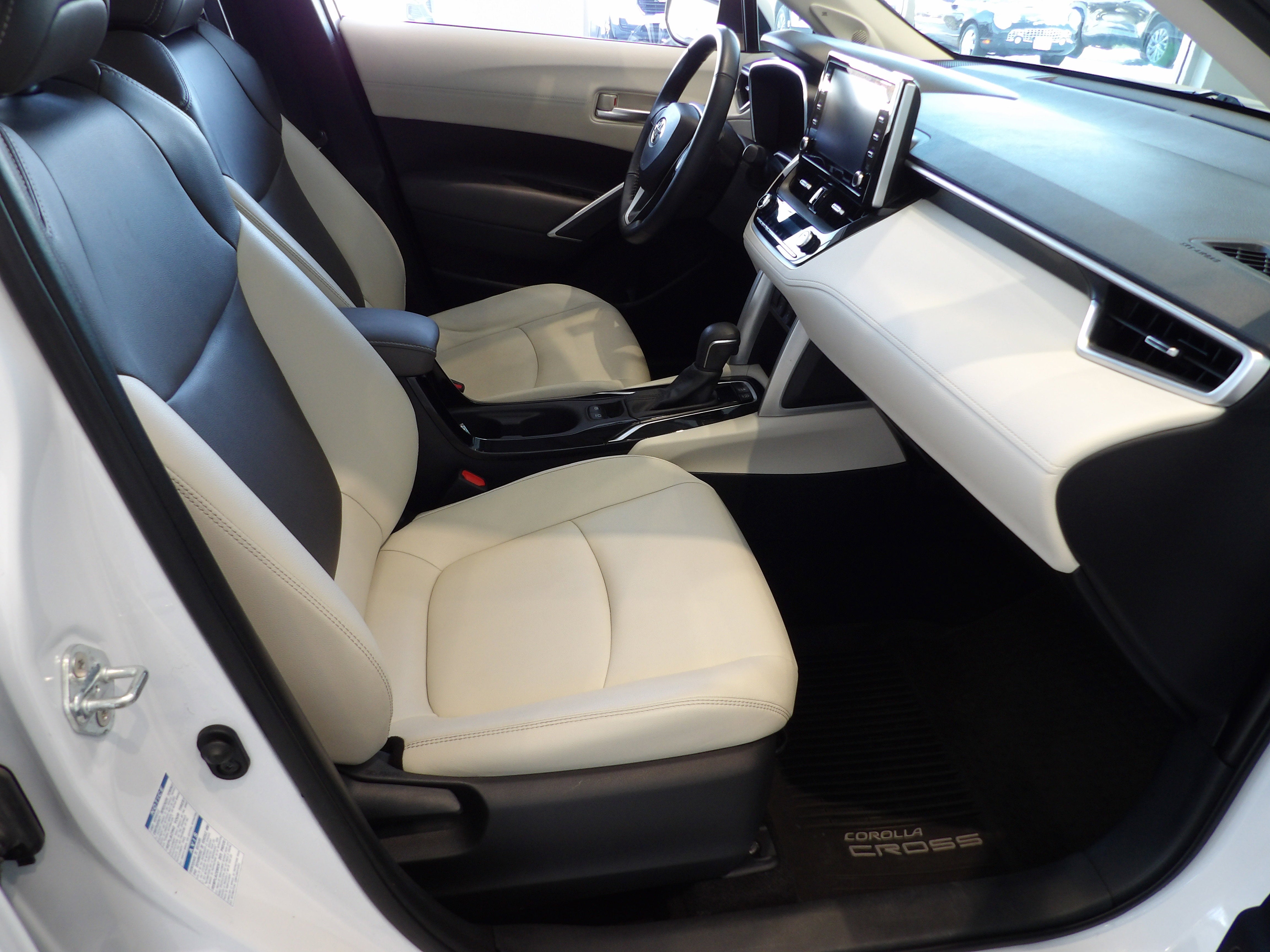 2022 Toyota Corolla Cross XLE