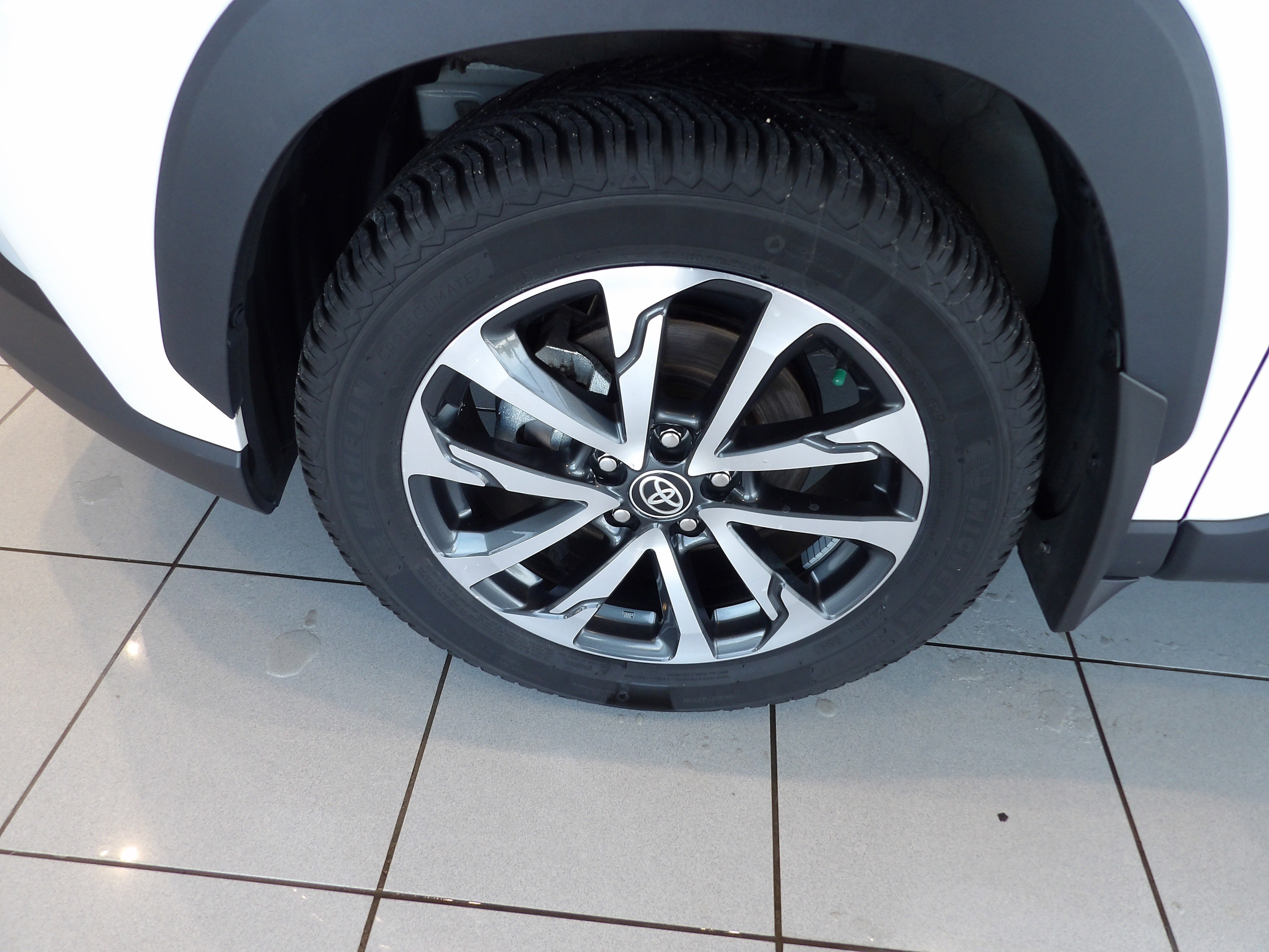 2022 Toyota Corolla Cross XLE